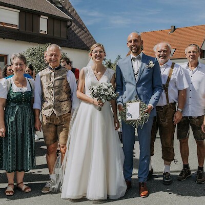 Beitragsbild Das Brautpaar lebe hoch!